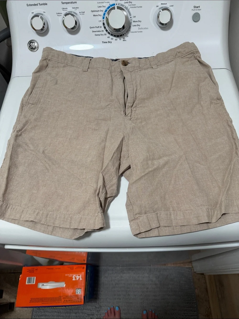 Banana Republic Light Beige Flat-Front Men's Shorts